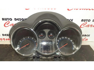 Přístrojová deska Chevrolet Cruze 2011 CUADROINSTRUMENTOS