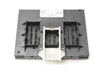 Комфортный модуль 5Q0937086BL Skoda Octavia Mk3 (5E)