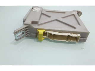   Pojistková skříňka 8273030L30B   Lexus GS 250 350 300H 450H 2015