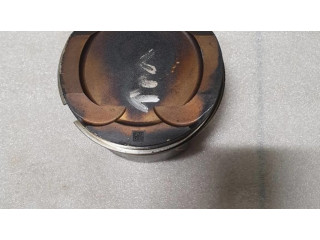 Píst 8637807 BMW 5 G30 G31 pro benzínový motor 3.0