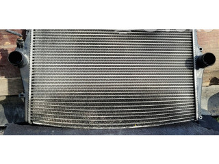 Интеркулер  8677288, 0403181CD7   Volvo S80 