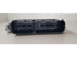 Блок управления двигателя 04L907445B Audi A3 S3 8V