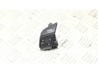 Кнопки рулевого колеса