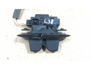 Замок задней крышки