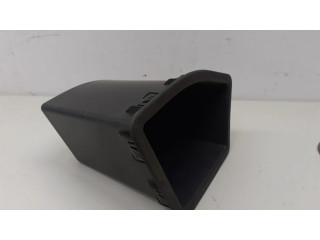 Задняя крышка (багажника)