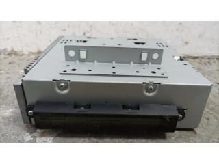 Радио/ проигрыватель CD/DVD / навигация