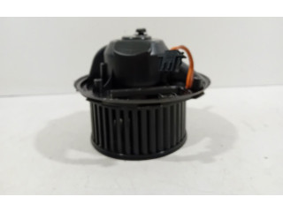 Вентилятор печки       Volkswagen Caddy