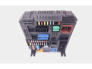 Блок предохранителей  9832881080   Peugeot 2008 II    