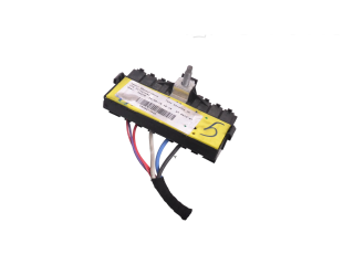 Pojistková skříňka YM40817680 Peugeot RCZ 2010