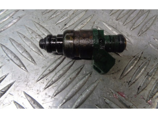 Форсунка 037906031AA    Skoda Octavia Mk1 (1U)   