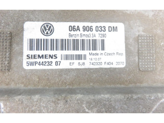Блок управления двигателя 5WP44232, 06A906033DM Skoda Octavia Mk1 (1U)