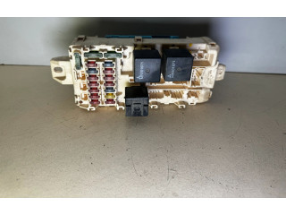 Блок предохранителей MR40589, 47630129 Mitsubishi Galant