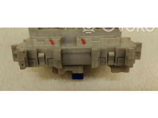   Pojistková skříňka 1366EA00A   Nissan Navara D40 2007