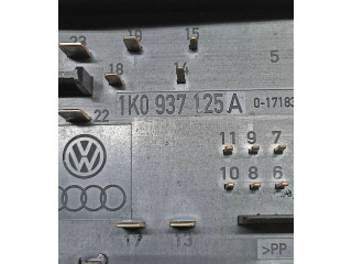 Блок предохранителей 1K0937125A   Audi A3 S3 8P    