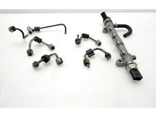 Топливная рампа R04L125, 057130764AB Skoda Octavia Mk3 (5E)