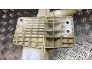 Бачок оконной жидкости