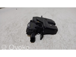 Замок задней крышки