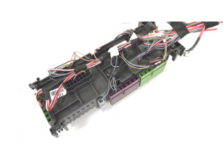 Pojistková skříňka A1669061202 Mercedes-Benz GLA W156 2017