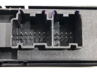 Блок управления 068413485AC   Jeep Compass