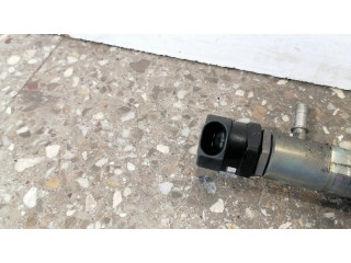 Vstřikovací lišta 779249204, 0281002738 BMW 7 E65 E66 pro naftový motor 4.5