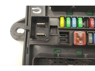 Pojistková skříňka 23180898, U169 Chevrolet Corvette C7 2015