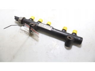 Топливная рампа 103000525   Volvo V50  