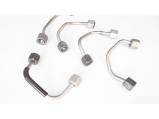 Трубка (трубки) для подачи топлива в жиклеры