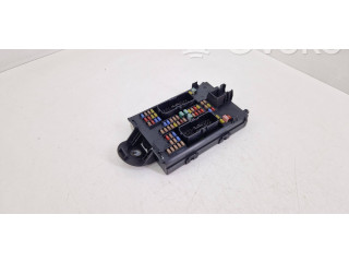 Блок предохранителей 32209198   Volvo XC90    