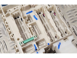 Pojistková skříňka 8273002150A, 02118K20 Toyota Auris 150 2010