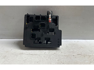 Блок предохранителей 31473570   Volvo XC90    