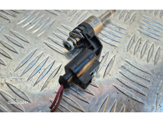 Форсунка 03C906036F    Volkswagen Golf Plus   