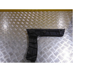 Задний держатель бампера