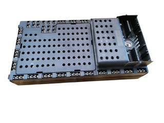 Блок предохранителей 30679527, 04W126   Volvo XC90    