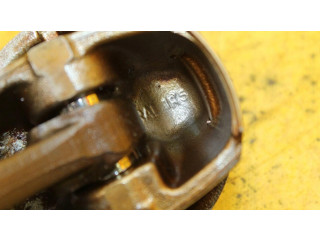  Поршень с шатуном    Audi A3 S3 8P  