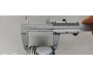 Píst 12006AC480, 12006AB480 Subaru Outback pro benzínový motor 3.0 EZ30DNXCBX