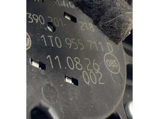 Моторчик заднего дворника 1T0955711D Volkswagen Caddy