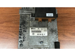 Řídící jednotka 028906021CK Volkswagen PASSAT B4 1994