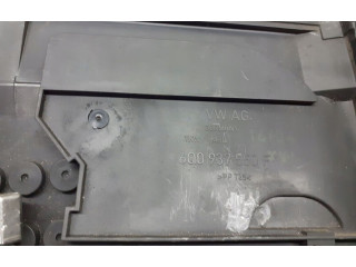 Блок предохранителей 6Q0937550 Skoda Fabia Mk1 (6Y)