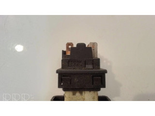 Включатель центрального замка