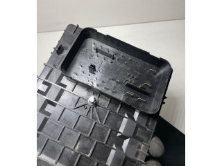 Блок предохранителей 1K0937125, 017183071 Volkswagen Jetta V