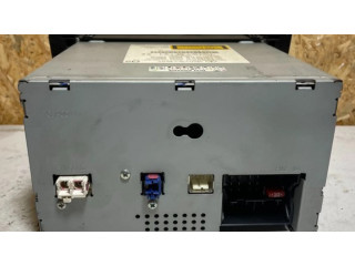 Радио/ проигрыватель CD/DVD / навигация