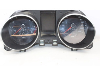 Панель приборов 5K0920862   Volkswagen Golf VI       