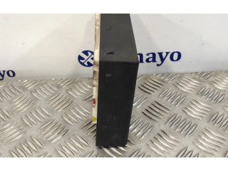 Pojistková skříňka Řídící jednotka BSM 284B60168R, 519331E01 Renault Megane III 2012