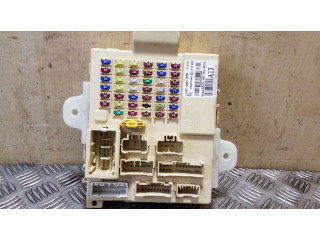 Блок предохранителей 954002P424   KIA Sorento    