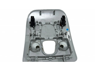 Фонарь освещения передних мест