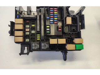 Блок предохранителей  91251J7081, 91251J708116   KIA Ceed    