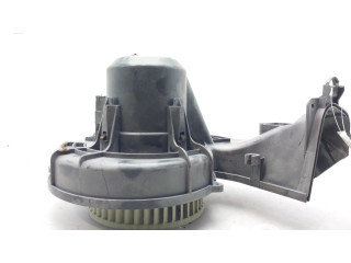 Вентилятор печки 13124703 Opel Meriva A