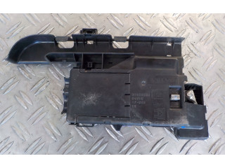 Блок предохранителей  32233798AE   Volvo S90, V90    