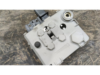 Узел подключения плюсовых проводов