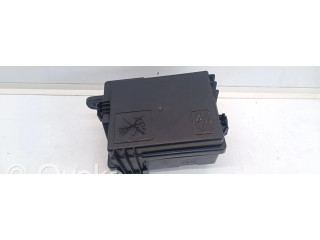 Блок предохранителей 243805284R, 243127363R Dacia Spring